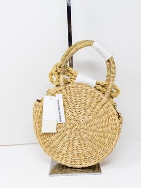 NEW Abercrombie & Fitch Straw Woven Circle Crossbody Shoulder Purse Bag Brown